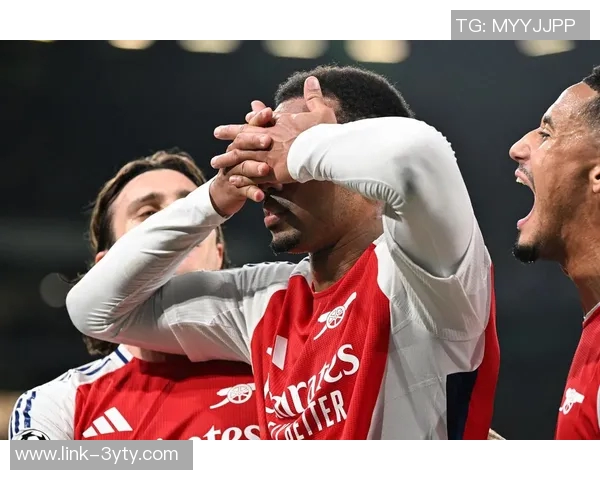 约克雷斯成为英超防守最严密球员其持球行动空间仅328米